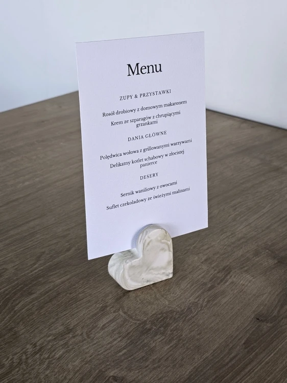 gipsowy-stojak-na-karte-menu-w-ksztalcie-serca
