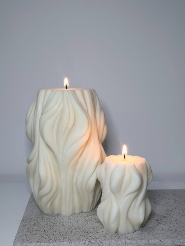 dekoracyjne-swiece-sojowe-recznie-robione-w-ksztalcie-fal