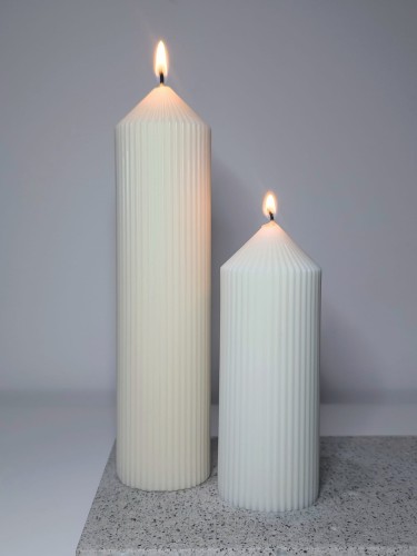 wysokie-swiece-dekoracyjne-stozki