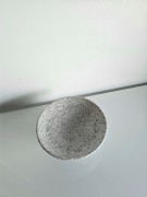 patera-granitowa-ozdobna