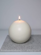 duza-swieca-sojowa-ozdobna-kula