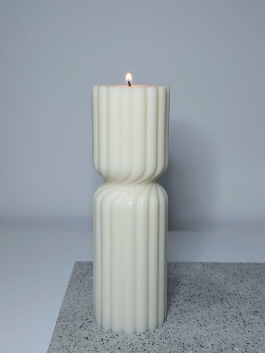 dekoracyjna-swieca-sojowa-wysoka-klepsydra