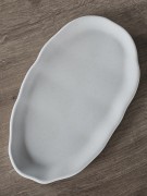 recznie-wykonana-dekoracyjna-podstawka-biala-z-gipsu