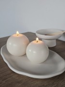 minimalistyczna-biala-podstawka-pod-swiece