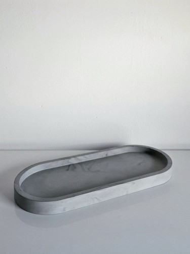 minimalistyczna-szara-podstawka-owalna-pod-swiece