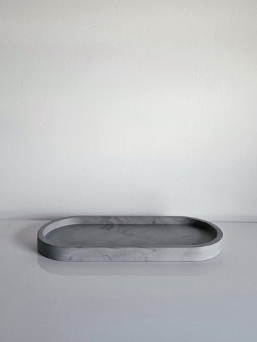 szara-recznie-wykonana-podstawka-z-gipsu