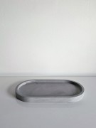 owalna-recznie-robiona-podstawka-szara-pod-swiece