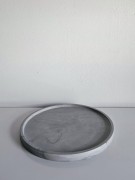 podstawka-szara-okragla-minimalistyczna-pod-swiece