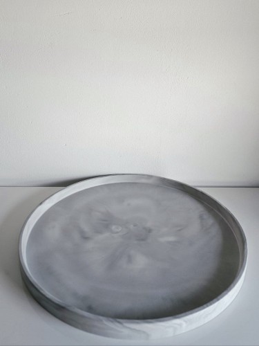 okragla-duza-szara-podstawka-pod-swiece