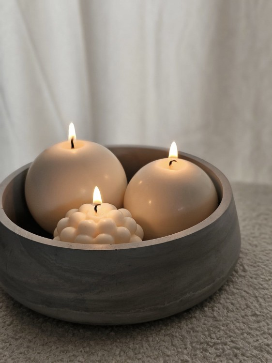 recznie-robione-swiece-sojowe-ozdobne-kule