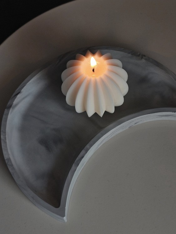 swieca-sojowa-ozdobna-kula-ryflowana