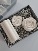 zestaw-prezentowy-swiec-sojowych-roze-kwiat