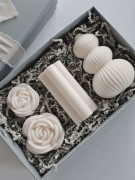 zestaw-prezentowy-swiec-sojowych-roze-gotowe-na-prezent