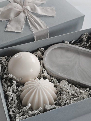 zestaw-prezentowy-swiece-sojowe-dekoracyjne-z-podstawka-z-gipsu