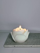 ozdobna-swieca-sojowa-dekoracyjna-roza