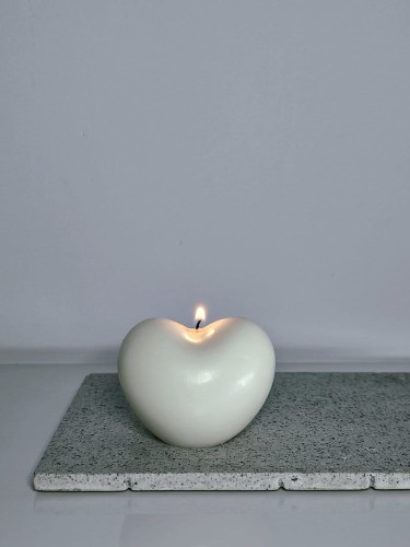 recznie-robiona-swieca-sojowa-serce