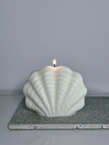 recznie-robiona-swieca-sojowa-dekoracyjna-muszla