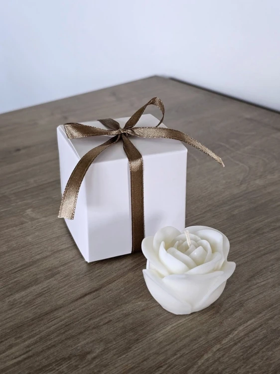 podziekowania-dla-gosci-wesele-urodziny-baby-shower-swieca-sojowa-roza