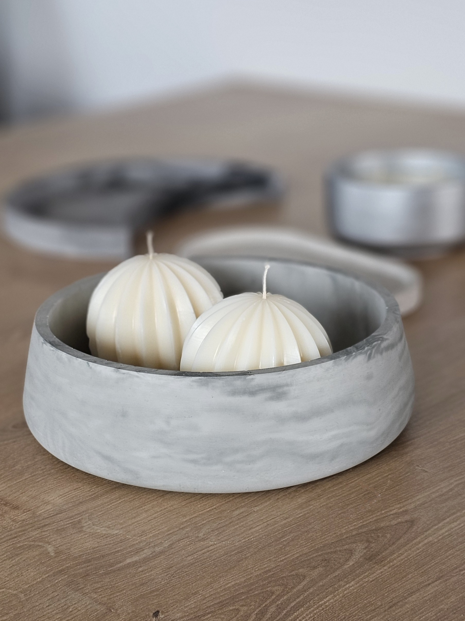 dekoracyjne świece sojowe i dodatki z gipsu